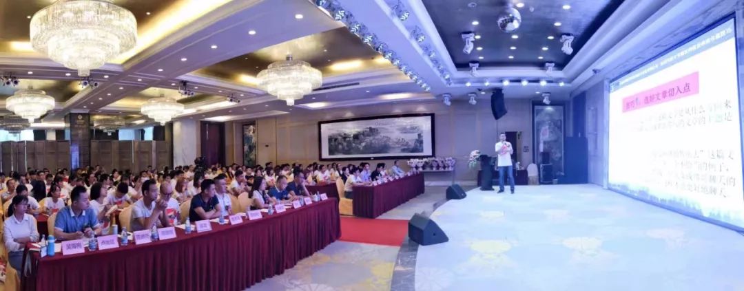 傲馬第五屆金馬爭(zhēng)霸賽現(xiàn)場(chǎng) 傲馬第五屆金馬爭(zhēng)霸賽現(xiàn)場(chǎng)